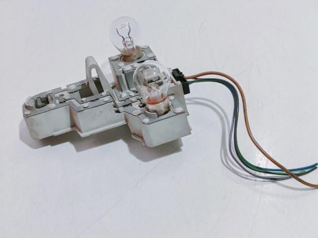 bontott BMW 3 E46 Bal Hátsó Lámpa Foglalat