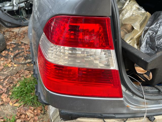 bontott BMW 3 E46 Bal Hátsó Lámpa
