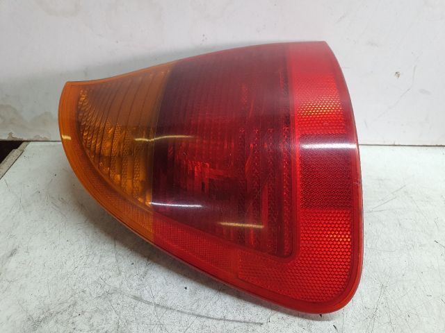 bontott BMW 3 E46 Bal Hátsó Lámpa