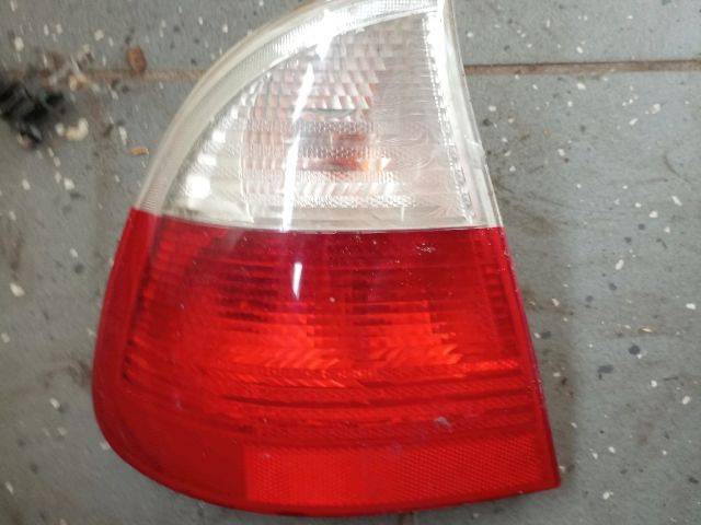 bontott BMW 3 E46 Bal Hátsó Lámpa