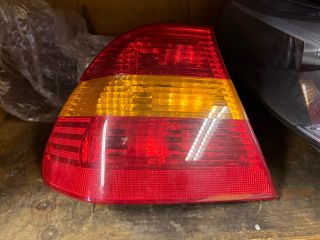 bontott BMW 3 E46 Bal Külső Hátsó Lámpa