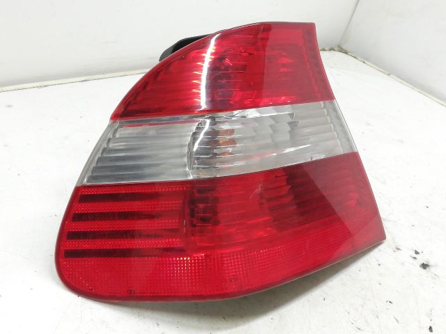 bontott BMW 3 E46 Bal Külső Hátsó Lámpa