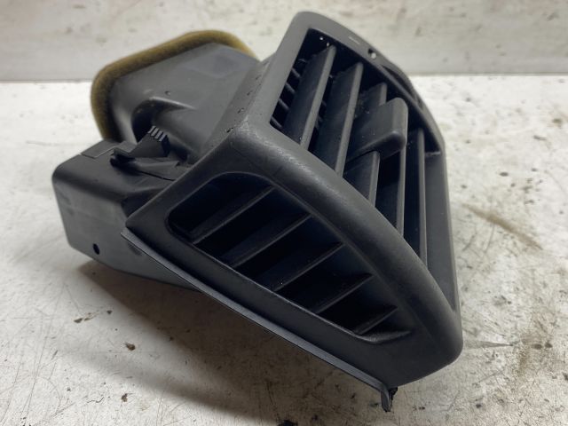 bontott BMW 3 E46 Bal Szellőző