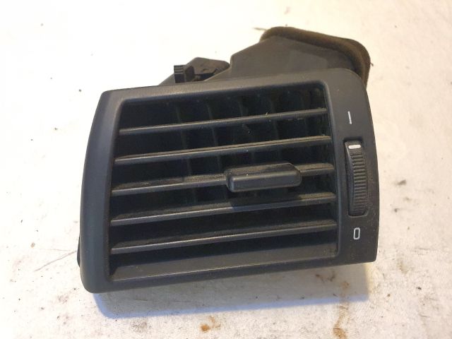 bontott BMW 3 E46 Bal Szellőző