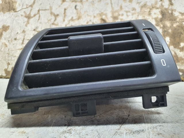 bontott BMW 3 E46 Bal Szellőző