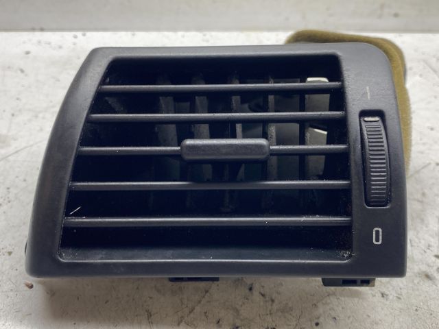 bontott BMW 3 E46 Bal Szellőző