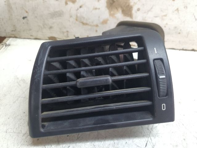 bontott BMW 3 E46 Bal Szellőző