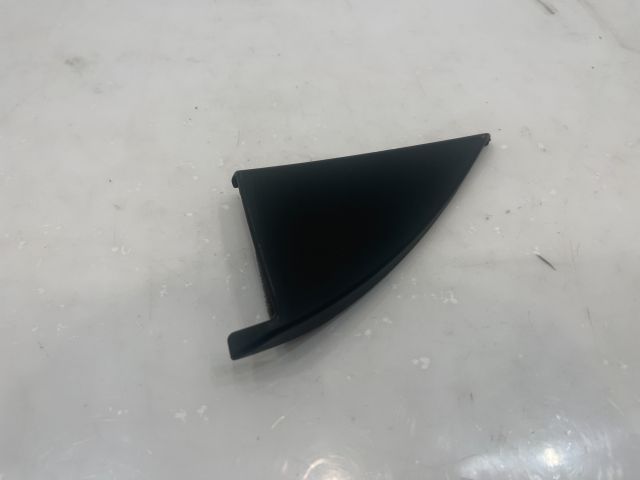bontott BMW 3 E46 Bal Visszapillantó Tükör Előtti Burkolat