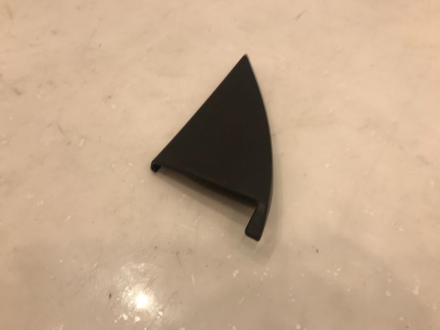 bontott BMW 3 E46 Bal Visszapillantó Tükör Előtti Burkolat