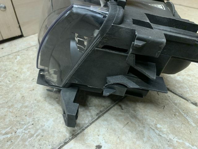 bontott BMW 3 E46 Bal Xenon Fényszóró