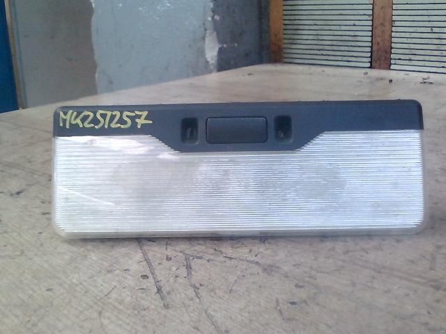 bontott BMW 3 E46 Beltér Világítás Első