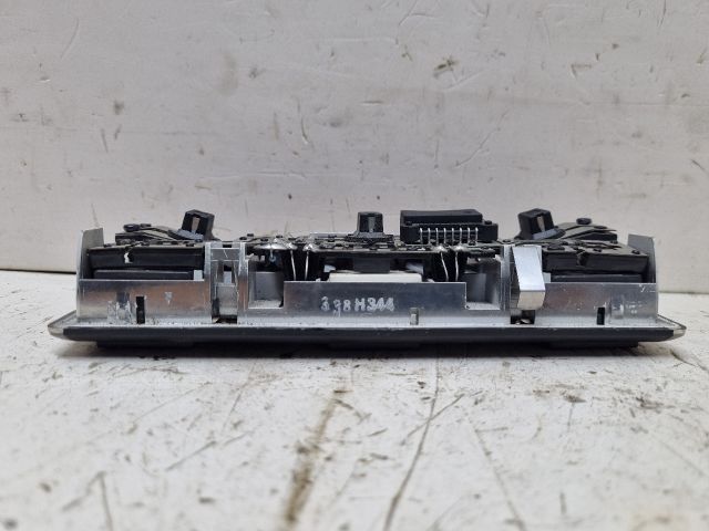 bontott BMW 3 E46 Beltér Világítás Első