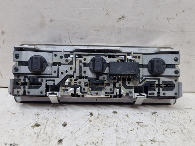 bontott BMW 3 E46 Beltér Világítás Első