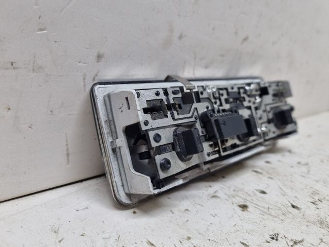 bontott BMW 3 E46 Beltér Világítás Első