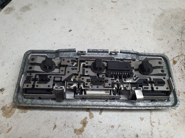 bontott BMW 3 E46 Beltér Világítás Első