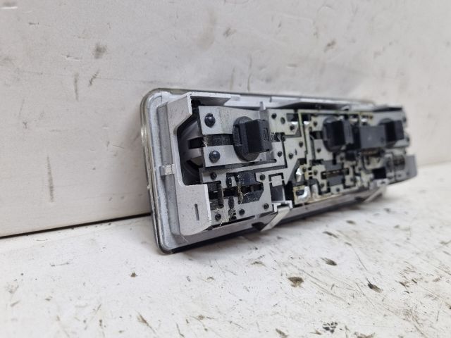 bontott BMW 3 E46 Beltér Világítás Első