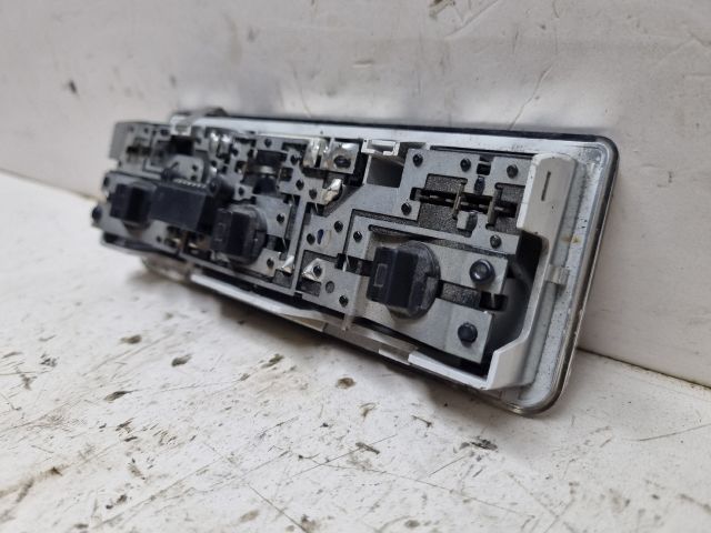 bontott BMW 3 E46 Beltér Világítás Első