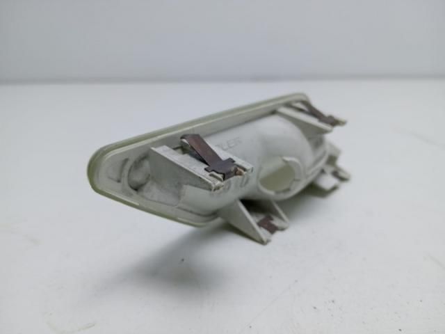 bontott BMW 3 E46 Beltér Világítás Első