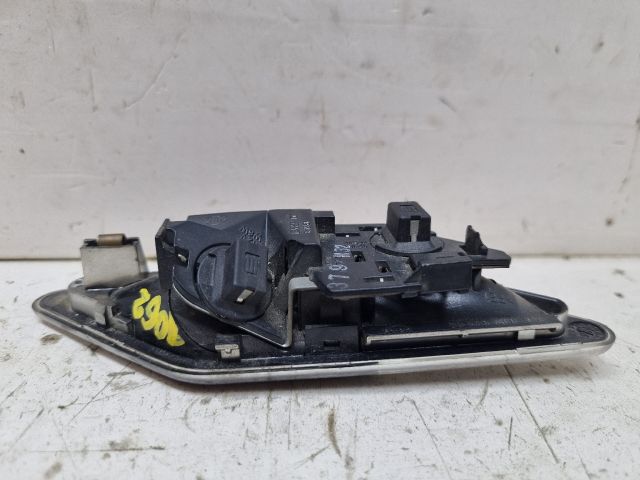 bontott BMW 3 E46 Beltér Világítás Hátsó