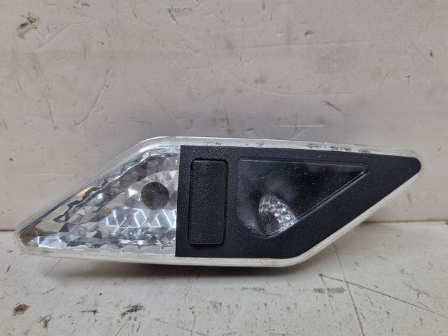 bontott BMW 3 E46 Beltér Világítás Hátsó