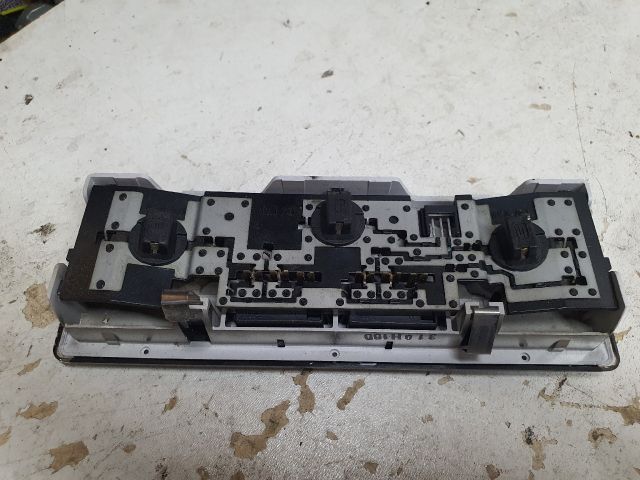 bontott BMW 3 E46 Beltér Világítás Hátsó