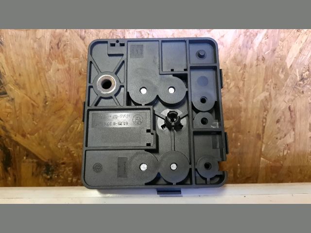 bontott BMW 3 E46 Biztosítéktábla Motortér