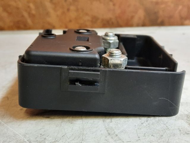 bontott BMW 3 E46 Biztosítéktábla Motortér