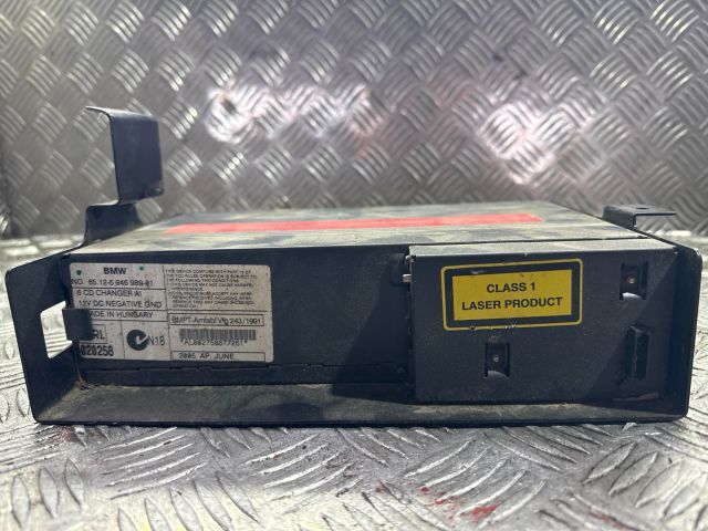 bontott BMW 3 E46 CD / DVD Tár