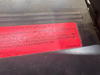 bontott BMW 3 E46 CD / DVD Tár