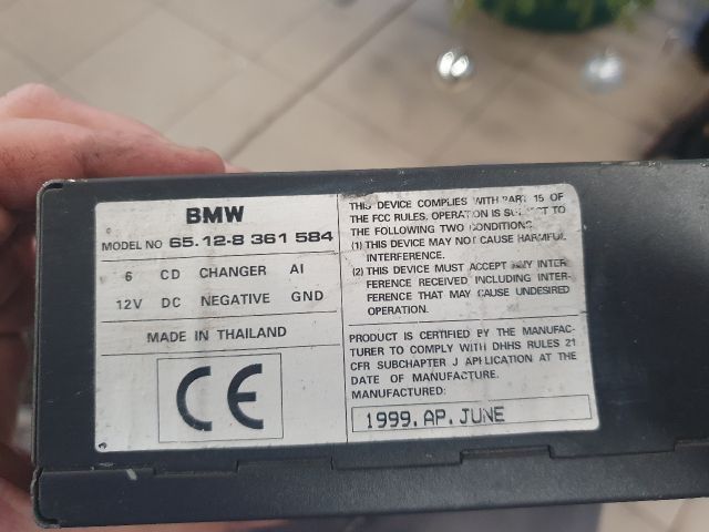 bontott BMW 3 E46 CD / DVD Tár