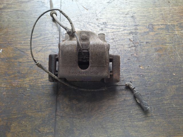 bontott BMW 3 E46 COMPACT Bal első Féknyereg Munkahengerrel