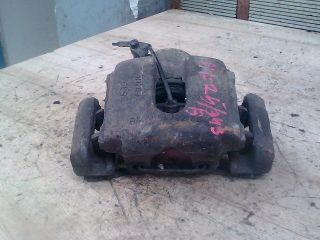 bontott BMW 3 E46 COMPACT Bal első Féknyereg Munkahengerrel