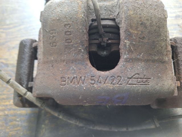 bontott BMW 3 E46 COMPACT Bal első Féknyereg Munkahengerrel