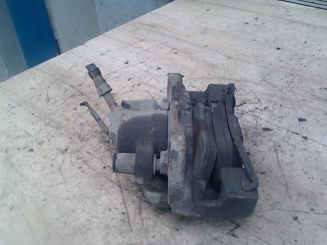 bontott BMW 3 E46 COMPACT Bal első Féknyereg Munkahengerrel