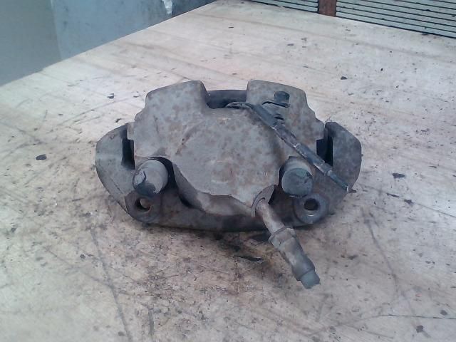 bontott BMW 3 E46 COMPACT Bal első Féknyereg Munkahengerrel