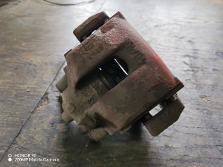 bontott BMW 3 E46 COMPACT Bal hátsó Féknyereg Munkahengerrel