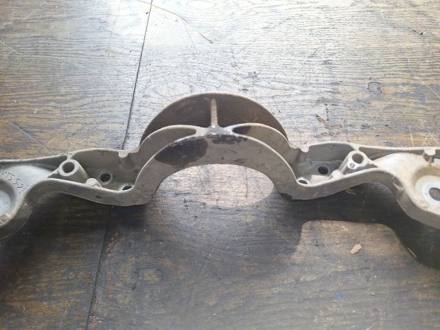 bontott BMW 3 E46 COMPACT Differenciálmű Tartó Bak