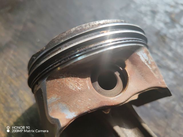 bontott BMW 3 E46 COMPACT Dugattyú és Hajtókar