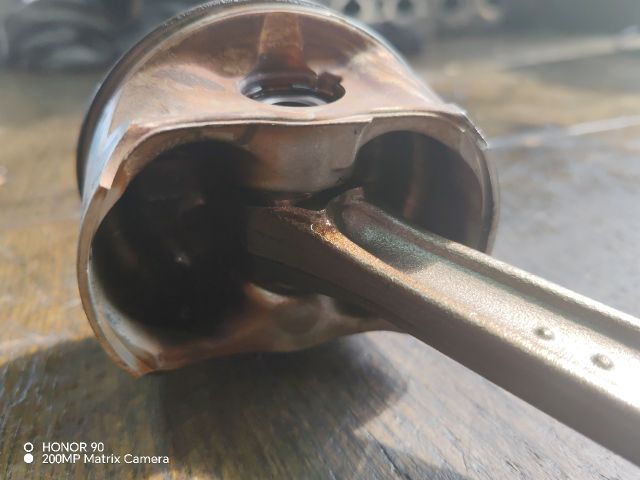 bontott BMW 3 E46 COMPACT Dugattyú és Hajtókar