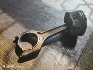 bontott BMW 3 E46 COMPACT Dugattyú és Hajtókar