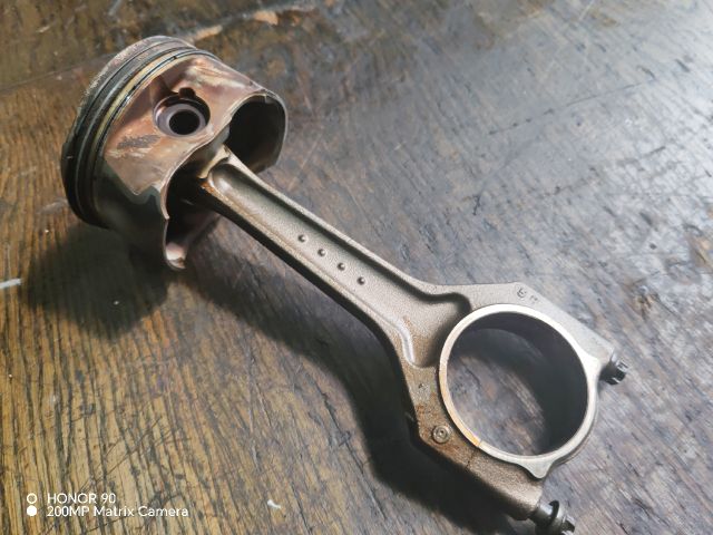 bontott BMW 3 E46 COMPACT Dugattyú és Hajtókar