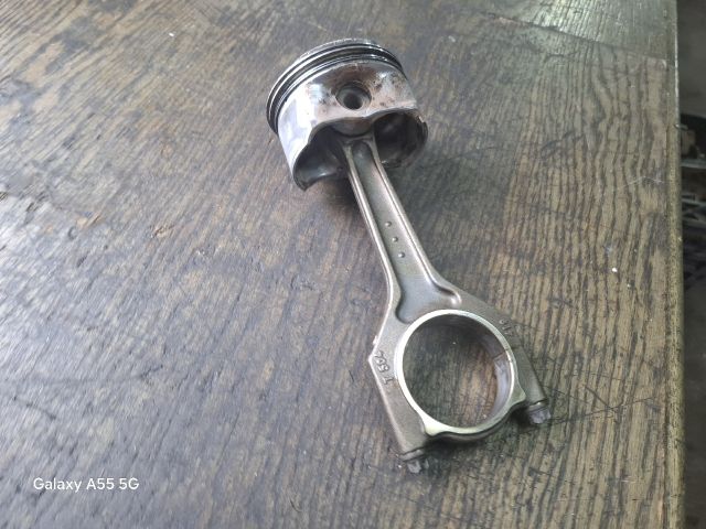 bontott BMW 3 E46 COMPACT Dugattyú és Hajtókar