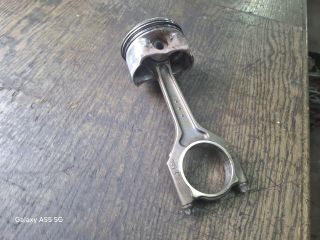 bontott BMW 3 E46 COMPACT Dugattyú és Hajtókar