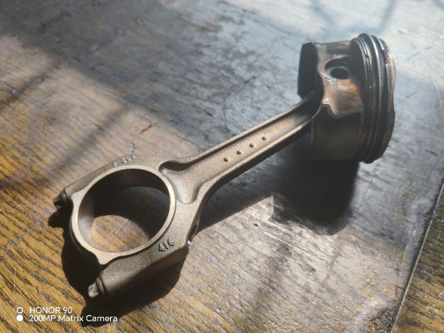 bontott BMW 3 E46 COMPACT Dugattyú és Hajtókar