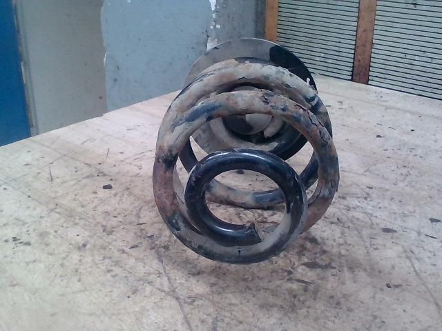 bontott BMW 3 E46 COMPACT Hátsó Rugó