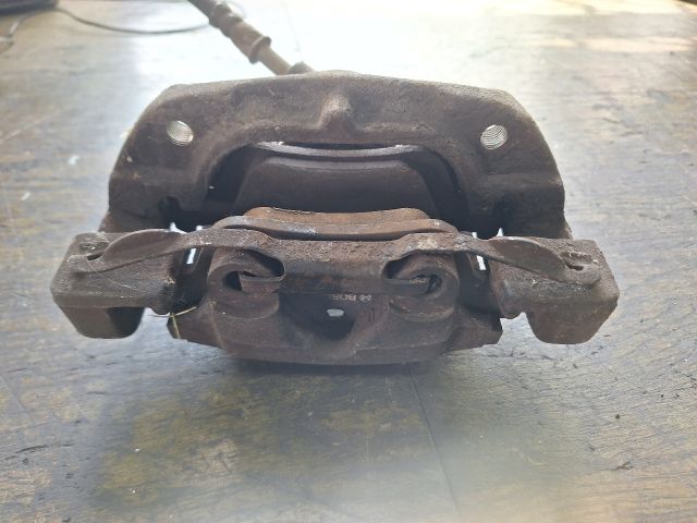 bontott BMW 3 E46 COMPACT Jobb első Féknyereg Munkahengerrel