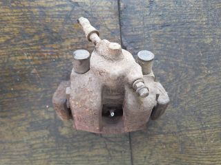 bontott BMW 3 E46 COMPACT Jobb hátsó Féknyereg Munkahengerrel