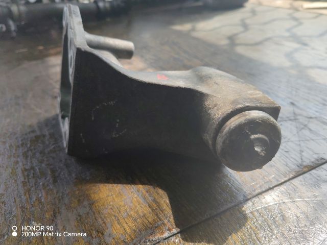 bontott BMW 3 E46 COMPACT Motor Tartó Bak Bal