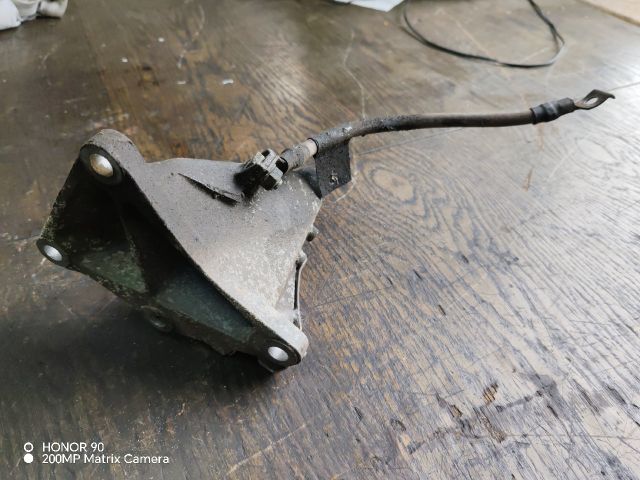 bontott BMW 3 E46 COMPACT Motor Tartó Bak (Fém)