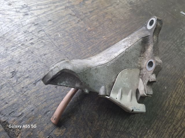 bontott BMW 3 E46 COMPACT Motor Tartó Bak (Fém)